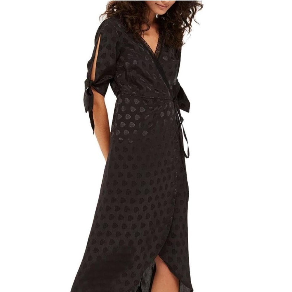 TOPSHOP Jacquard Wrap Midi Dress Black V Neck Lace Trim Tulip Hem Slit Sleeves